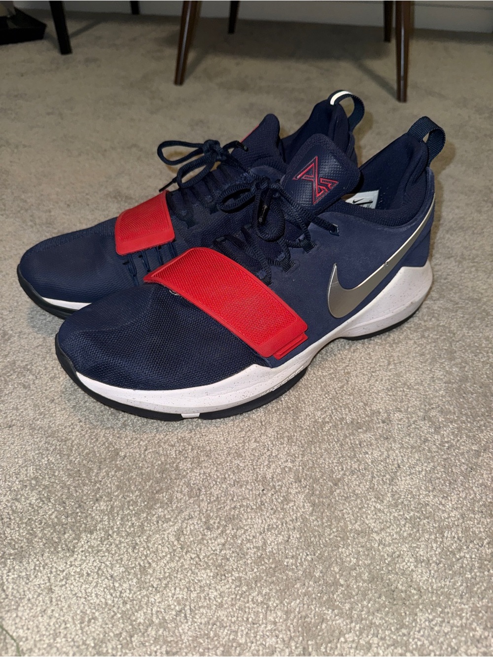 Nike Men’s Navy and Red Strap Athletic Sneakers with Silver Swoosh